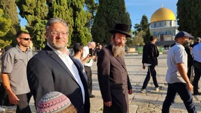 بطاركة ورؤساء كنائس القدس: اقتحام المتطرفين للأقصى وتهديد أمن المصلين انتهاك خطير