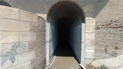 وزير الري يتابع أعمال تأهيل الترع أسفل خط السكة الحديد 