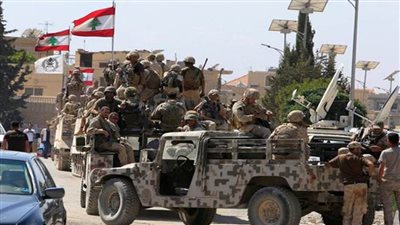 الجيش اللبناني يحذر من تعريض عناصره للخطر ويهدد بالرد بالمثل على مطلقي النيران على مراكزه