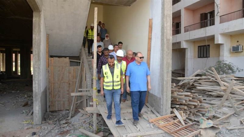 محافظ أسيوط يتابع