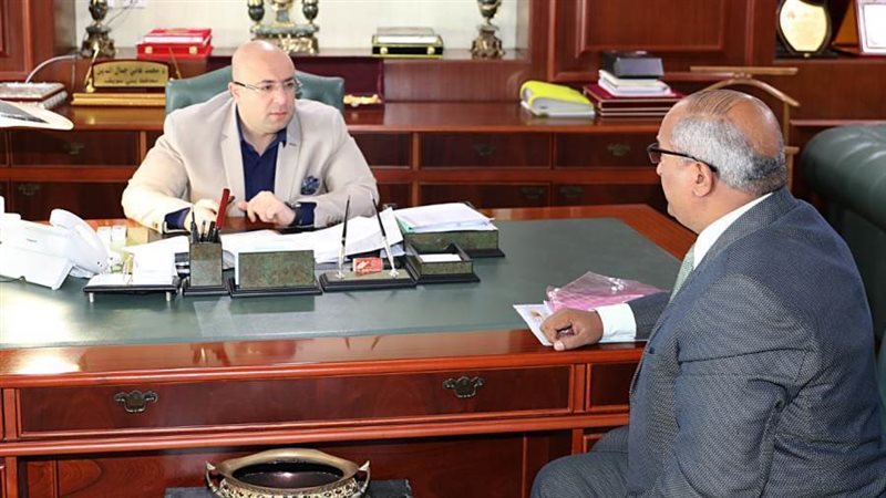 محافظ بني سويف يستقبل