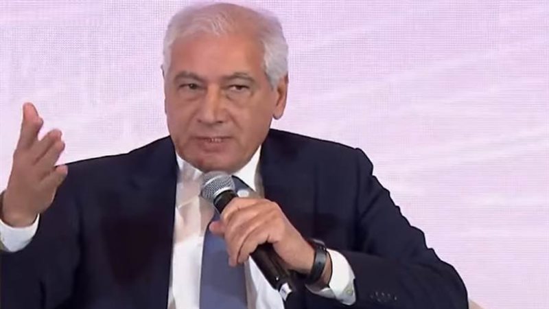 الدكتور أحمد جلال