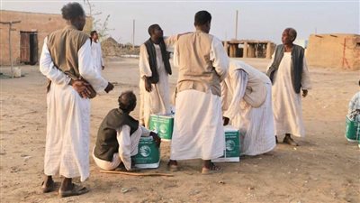 مركز الملك سلمان للإغاثة يوزع السلال الغذائية في السودان