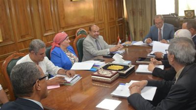 محافظ القليوبية يترأس لجنة اختيار عدد من الوظائف القيادية