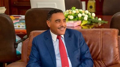 محافظ مطروح يبحث مقترح إقامة موقف سيارات حضاري بمدخل السلوم