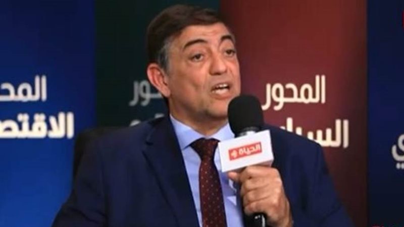 هشام عبدالعزيز