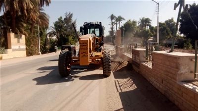 محافظ أسيوط رفع 780 طن مخلفات وتسوية وتمهيد طرق خلال حملات نظافة بـ7 مراكز