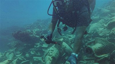 الكشف عن بقايا سفينة غارقة بالعلمين