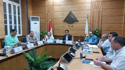 جامعة بنها تستعد للعام الدراسى الجديد بمناقشة الخطة الاستثمارية وأعمال الصيانة