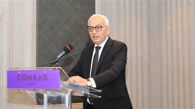 وزير التربية والتعليم يشهد جلسة نقاشية حول 