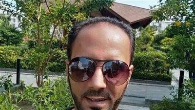 تشييع جثمان شهيد غرق القاطرة فهد بمجرى قناة السويس من مسقط رأسه بالدقهلية 