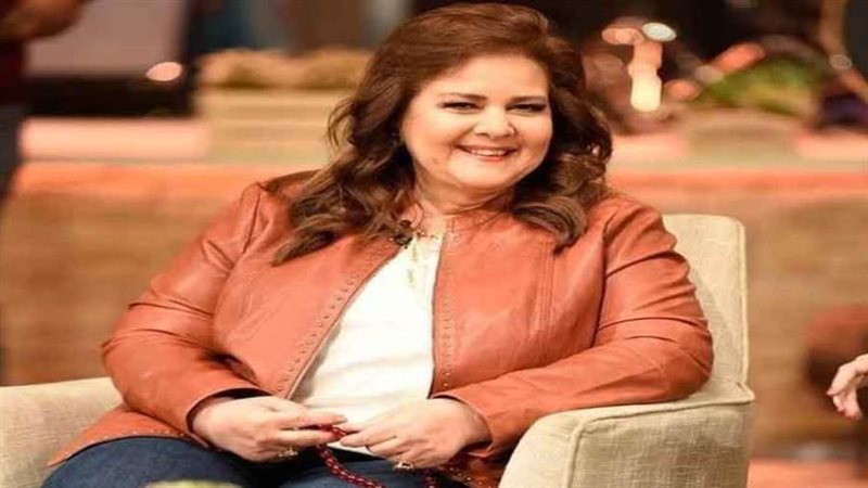 دلال عبد العزيز