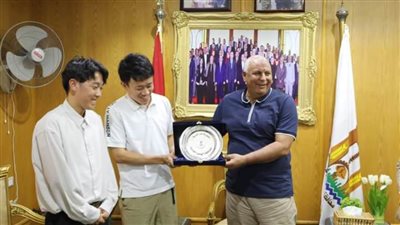 محافظ الوادي الجديد يلتقي رئيس مكتب 