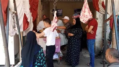 استمرار منافذ بيع اللحوم والسلع الغذائية بأسعار مخفضة بقرى ومراكز المحافظة