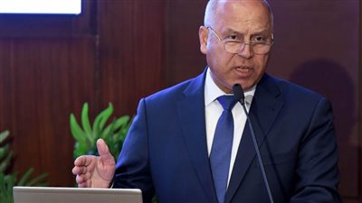 كامل الوزير: إحالة من يلقي مخلفات الهدم والبناء على الطرق إلى النيابة المختصة