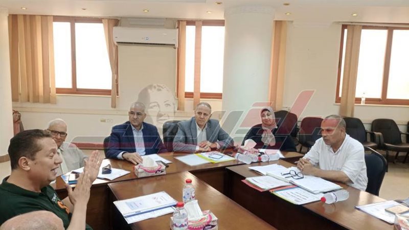 خلال الاجتماع