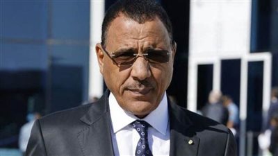 النيجر.. بازوم يستقبل طبيبه لأول مرة منذ عزله في انقلاب