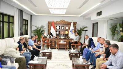 محافظ قنا: إنشاء مجمع شوادر جديد بشارع الأربعين بتكلفة 60 مليون جنيه