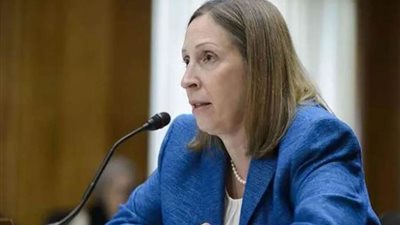 سفيرة أمريكا في روسيا تزور مراسل 