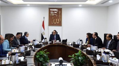 مدبولى يؤكد حرص الدولة على الاستمرار بتهيئة المناخ الجاذب للاستثمارات بقطاع الكهرباء والطاقة