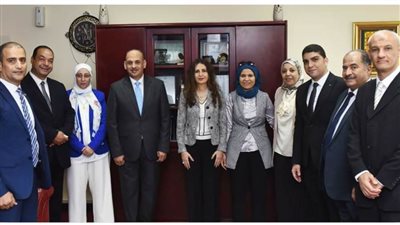 تكريم موظفين بالهيئة العامة للاستثمار والمناطق الحرة لنجاحهم باسترداد 14 مليون دولار