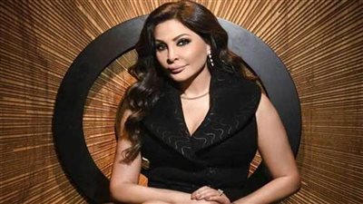 إليسا تروج لأغنيتها الجديدة 