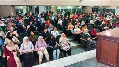 وحدة تكافؤ الفرص تنظم ندوة بملوي عن الخدمات المجانية بمركز الأورام بالمنيا