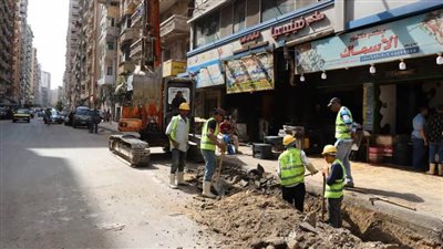 رئيس صرف إسكندرية تفقد مشروعات فصل مياه الأمطار بالمحافظة 