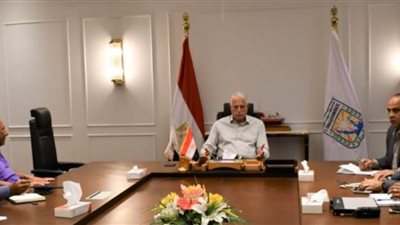 محافظ جنوب سيناء يبحث إجراءات تلافي حوادث الطرق داخل مدينة شرم الشيخ