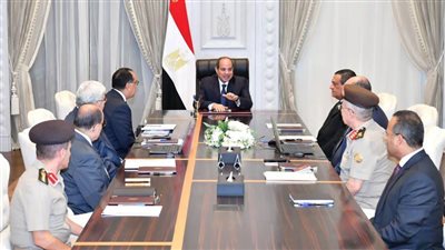 عاجل.. الرئيس السيسي يترأس إجتماعًا موسعًا لمتابعة خطة تطوير