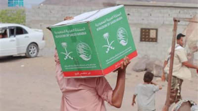 مركز الملك سلمان للإغاثة يوزع 150.000 ربطة خبز في شمال لبنان