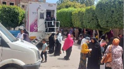 الصحة: تقديم خدمات مبادرة صحة المرأة لـ2597 في 10 محافظات بالعربات المتنقلة