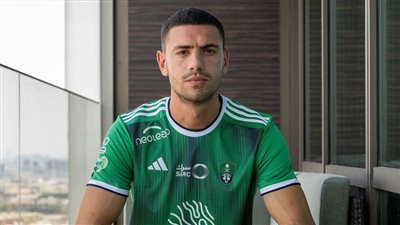 الأهلي السعودي يعلن تعاقده مع ميريح ديميرال