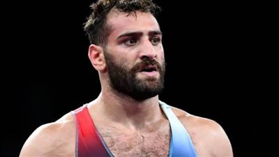 محمد مصطفى يتوج ببرونزية بطولة رومانيا للمصارعة