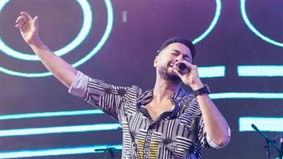 حمادة هلال يحيى حفلا في مدينة السادات