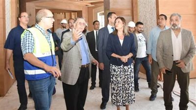 نيفين الكيلاني تتفقد الأعمال الإنشائية لـ