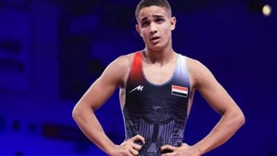 مصطفى حسين يواجه بطل أرمينيا على لقب بطولة العالم للشباب للمصارعة