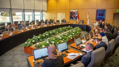 وزير الطيران المدني يشهد توقيع مذكرتي تفاهم لتصميم وإنشاء مبنى الركاب (4)