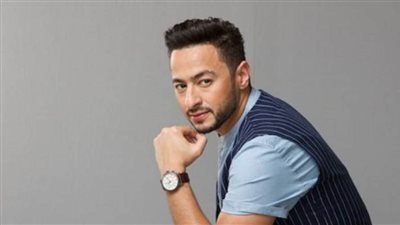 حمادة هلال: هغني دايمًا دموع في حفل 