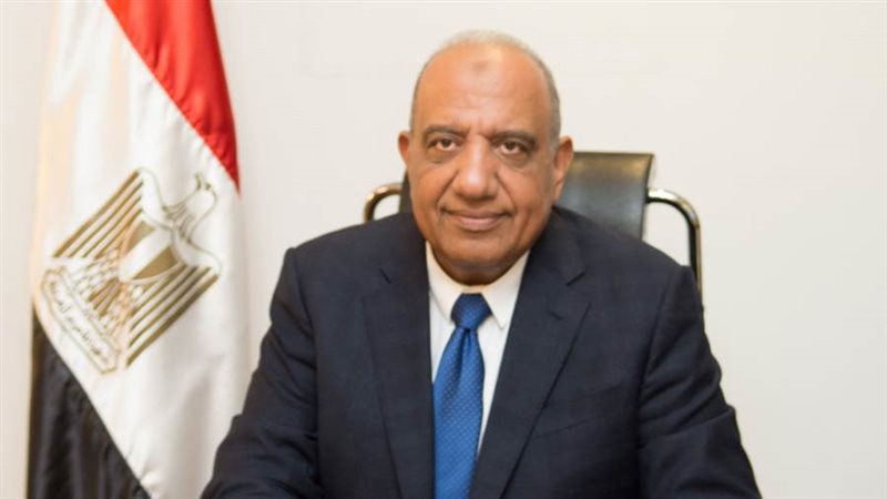 الدكتور محمود عصمت