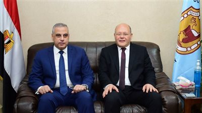 الفقي يهنئ النعماني بتوليه مهام منصب رئيس جامعة سوهاج