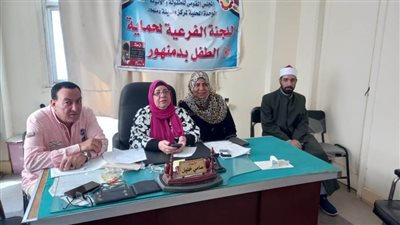 ندوة بمجلس قرية إفلاقة بدمنهور للتوعية بالمبادرة الرئاسية 