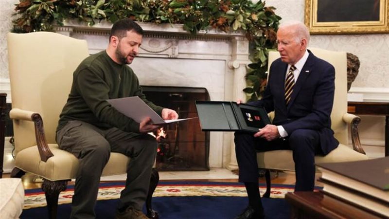 بايدن وزيلنسكي