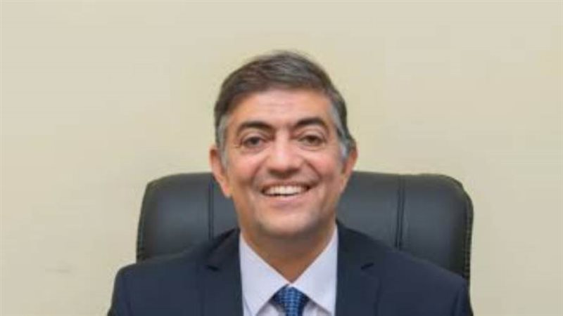 هشام عبدالعزيز