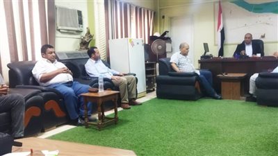 متابعة الخدمات والمرافق وموقف المشروعات ببني سويف 