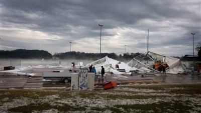 إصابة 12 شخصا بينهم 6 في حالة خطيرة جراء عاصفة عاتية بجنوبي ألمانيا