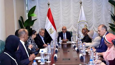 وزير التربية والتعليم يبحث آليات إنشاء مدرسة 