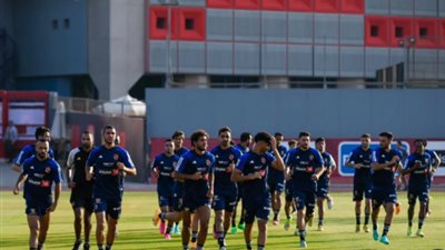 الأهلي يخوض مرانه الأخير قبل السفر غدا للنمسا لخوض معسكر إعداد للموسم الجديد