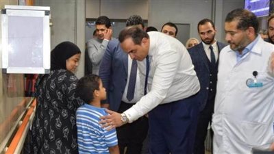رئيس هيئة الرعاية الصحية يتابع سير العمل في مجمع الإسماعيلية الطبي