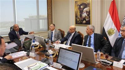 وزير قطاع الأعمال العام: برنامج شامل لتدريب العاملين بالشركات المطورة بالتعاون مع وزارة العمل